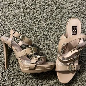 Nude strappy heels. Brand is signature and they are a size 8.